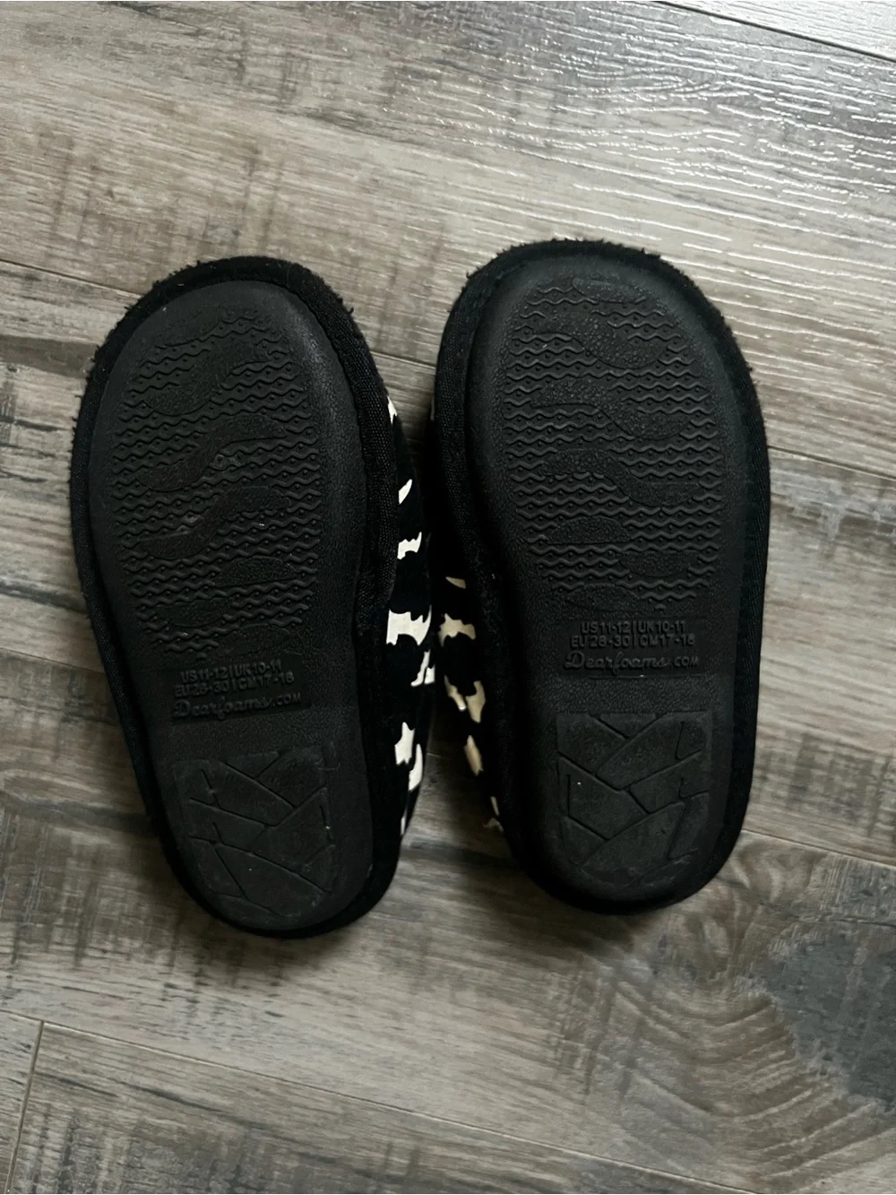 Dearfoams Glow in the Dark Bat Slippers